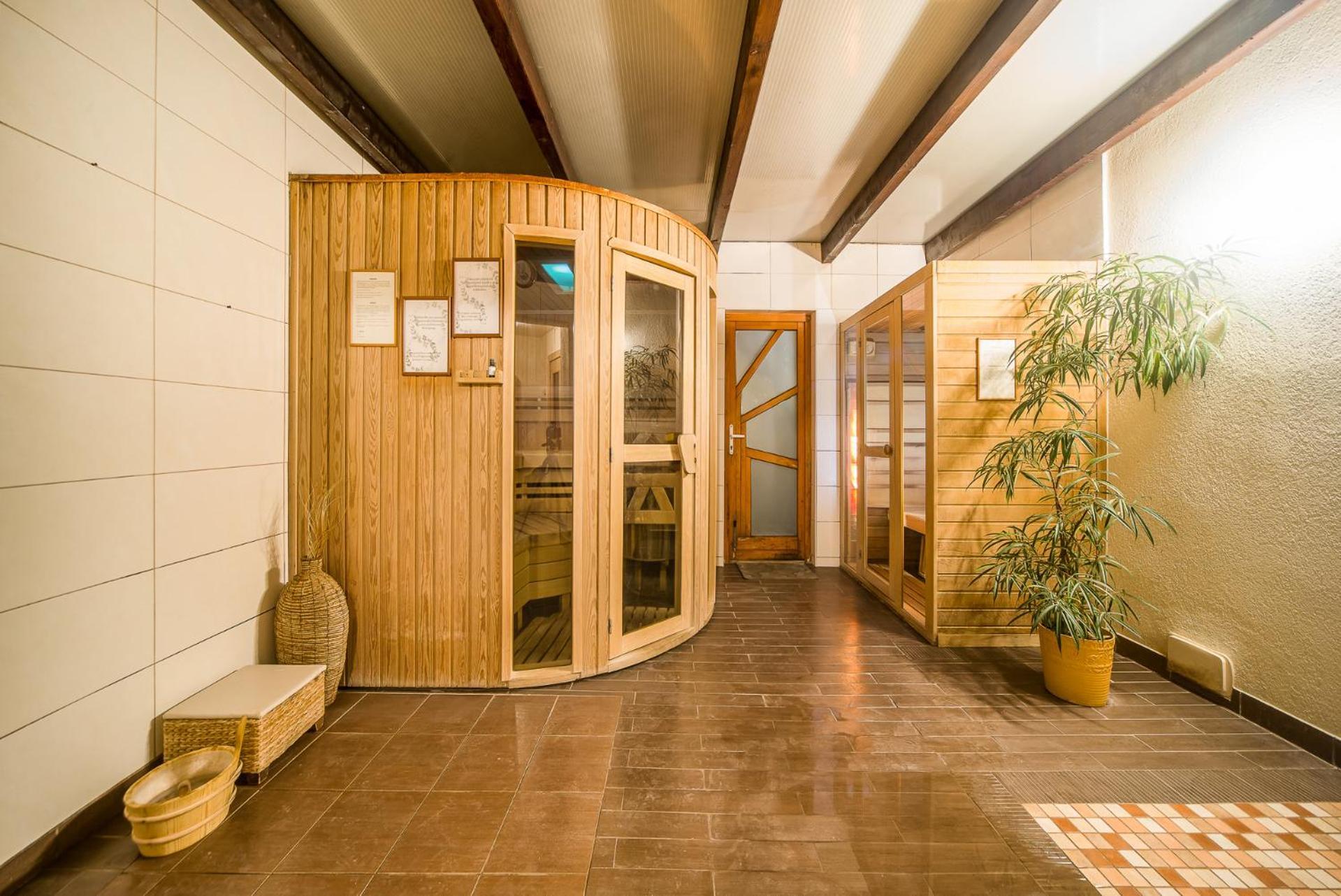 Bük Hotel Piroska מראה חיצוני תמונה