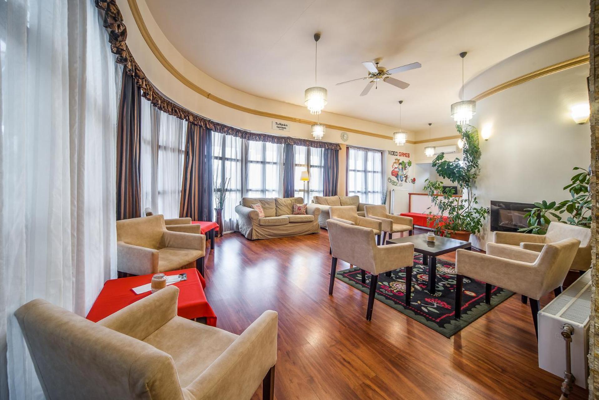 Bük Hotel Piroska מראה חיצוני תמונה