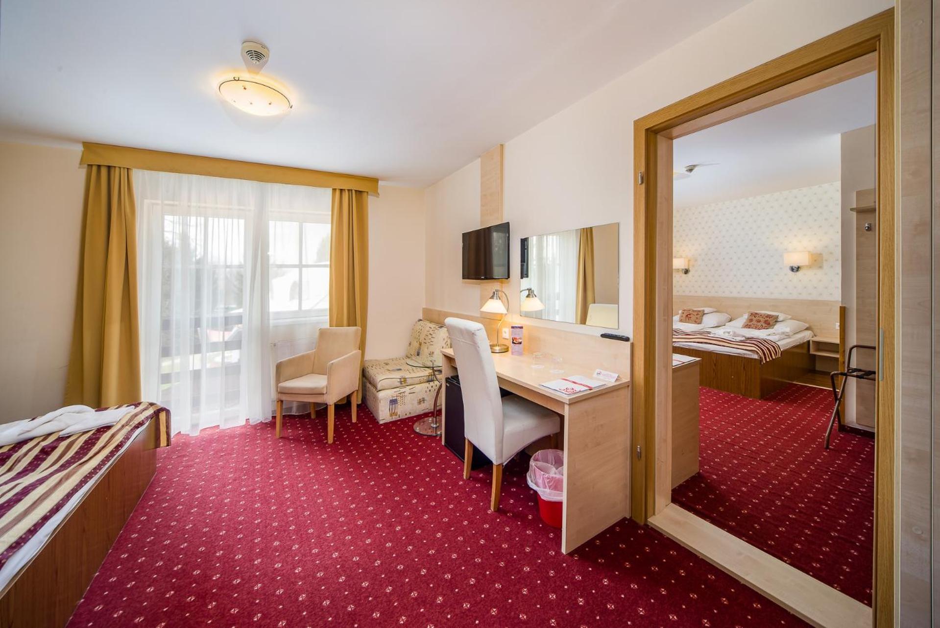 Bük Hotel Piroska מראה חיצוני תמונה