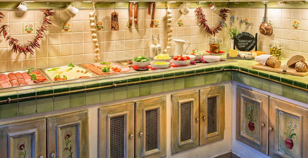 Bük Hotel Piroska מראה חיצוני תמונה