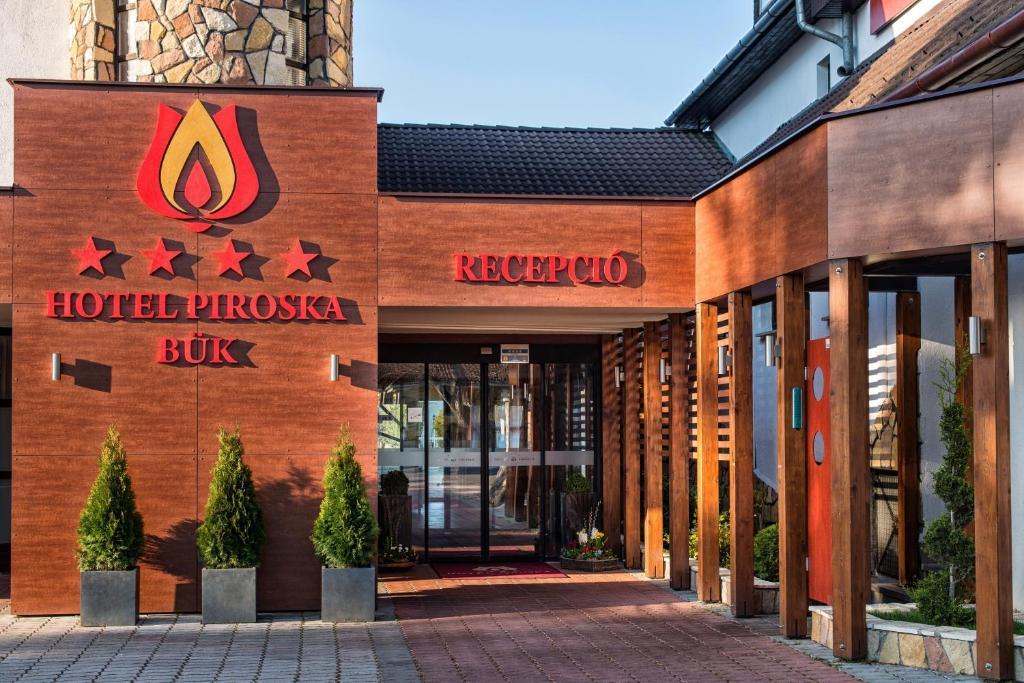 Bük Hotel Piroska מראה חיצוני תמונה